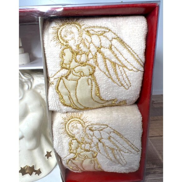 Angel Soap Dispenser & Towels Gift Set - Picture 3 of 5